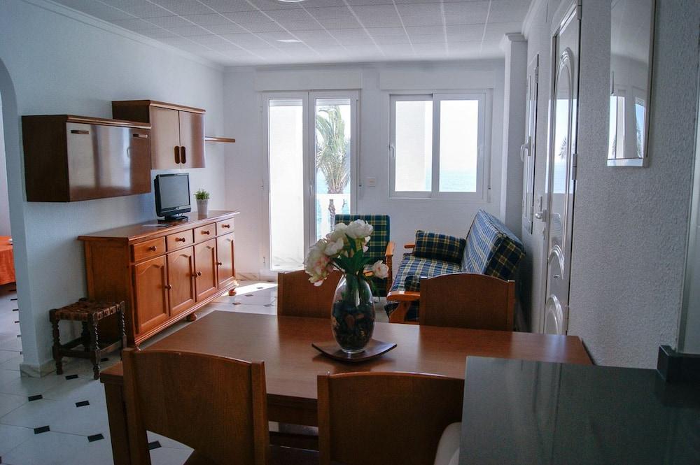 Riviera Beach Apartments Пилар де ла Орадада Екстериор снимка