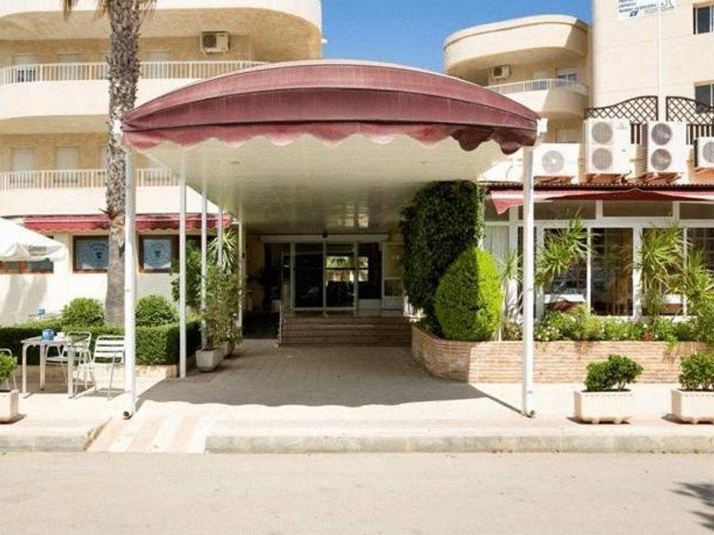 Riviera Beach Apartments Пилар де ла Орадада Екстериор снимка